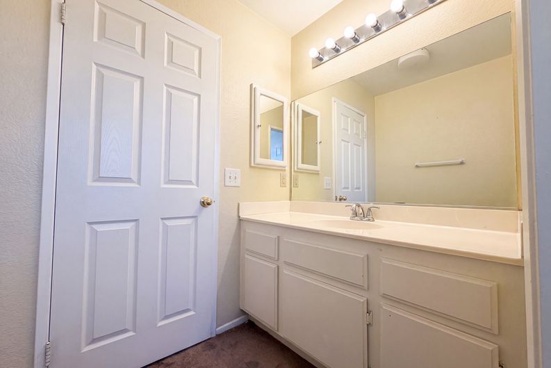 Photo 13 of 36 of 11401 Villa St, Adelanto, CA