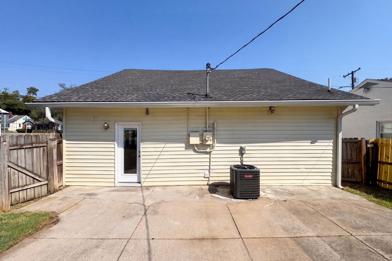Photo 5 of 18 of 245 Antioch Pike, Nashville, TN