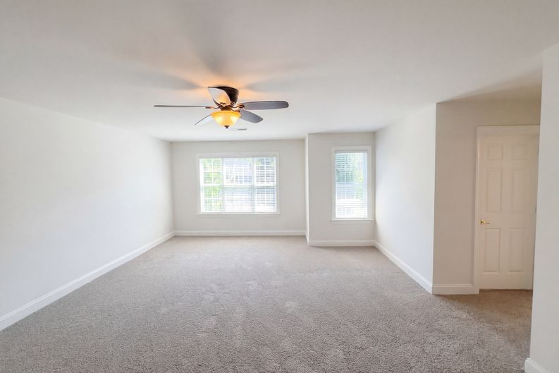 Photo 21 of 35 of 4993 Winding Ridge Dr, Greensboro, NC