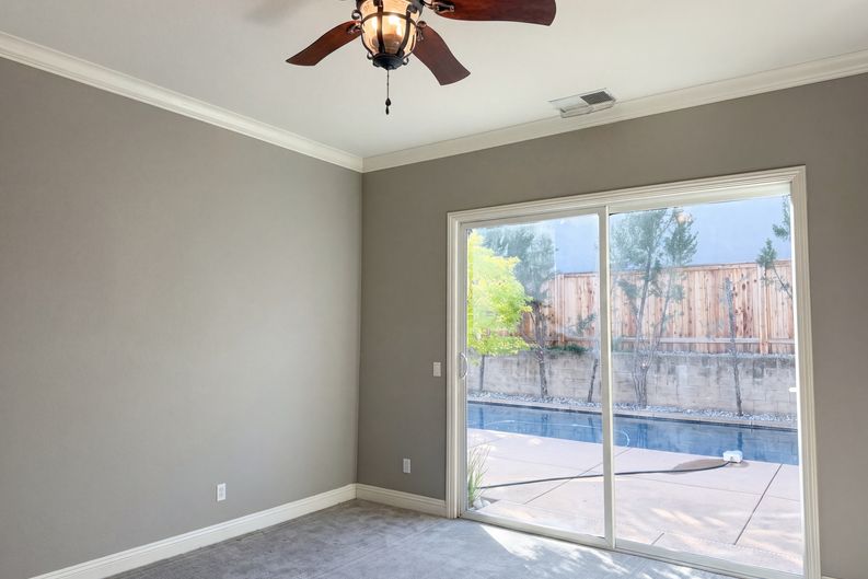 Photo 32 of 51 of 1401 Grey Owl Cir, Roseville, CA