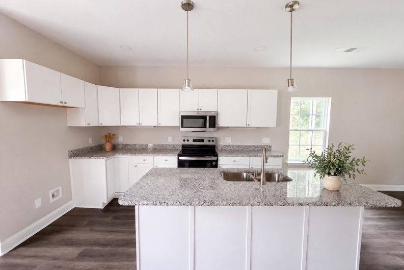 Photo 7 of 23 of 1120 Newnham Dr, Columbia, SC