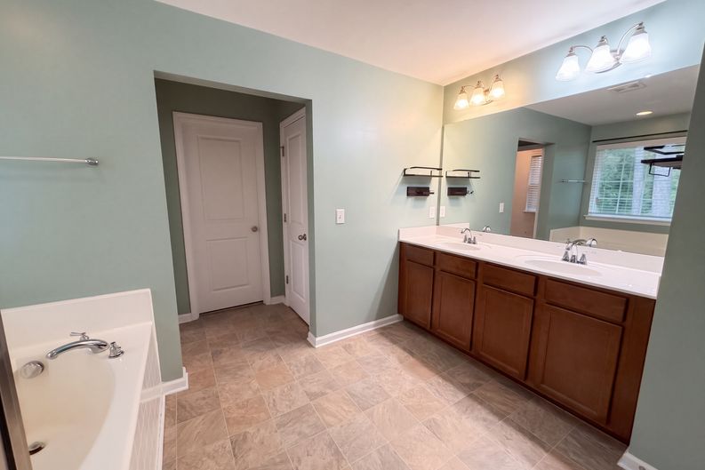 Photo 18 of 24 of 301 Freeland Way, Moncks Corner, SC