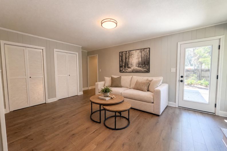 Photo 8 of 24 of 302 Partridge Cir, Summerville, SC