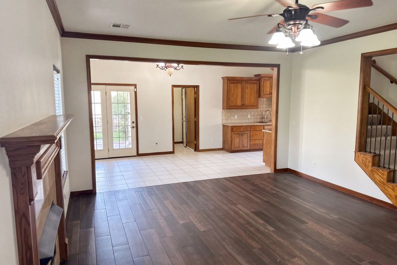 Photo 6 of 50 of 1919 E Kelsey Ln, Stillwater, OK