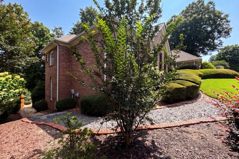 Photo 14 of 39 of 135 N Clublands Ct, Johns Creek, GA