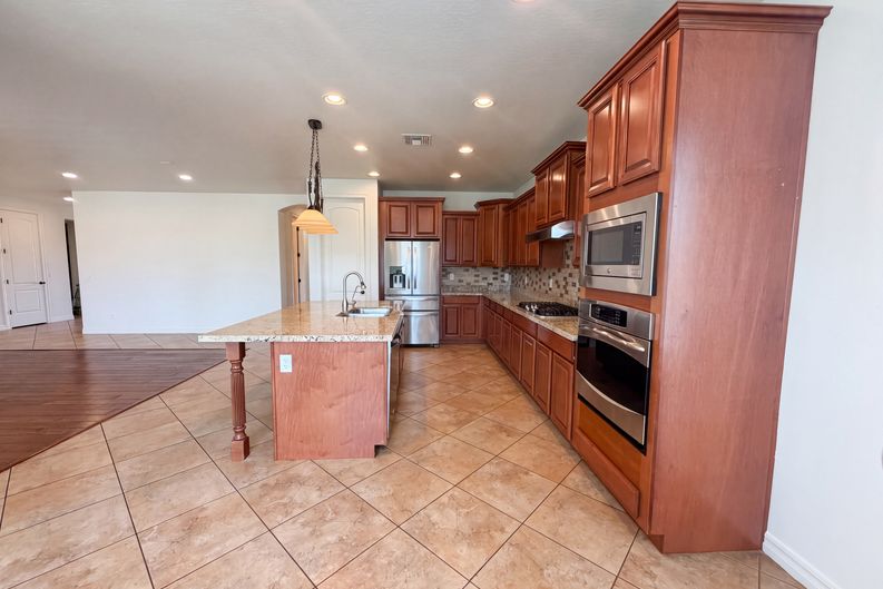 Photo 11 of 27 of 11 W Canyon Way, Chandler, AZ
