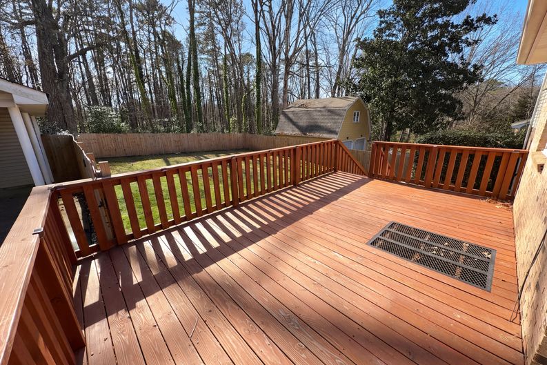 Photo 27 of 31 of 7700 Meadowdale Ln, Charlotte, NC