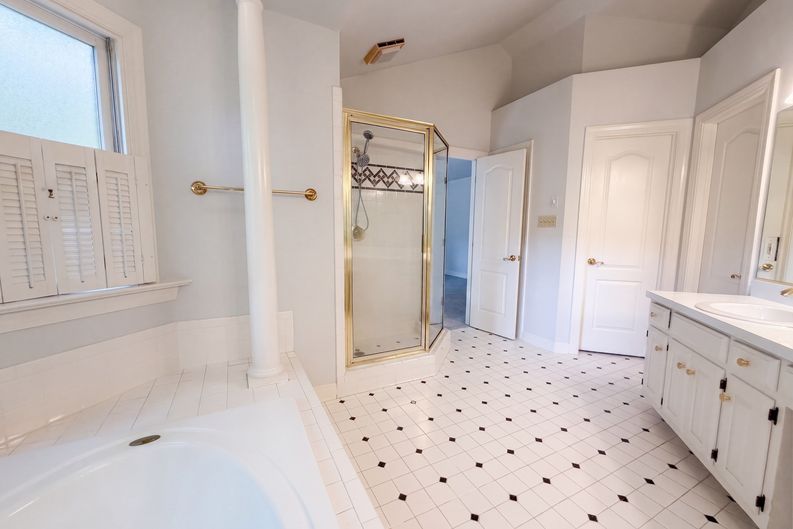 Photo 21 of 29 of 5806 Fox Briar Way, Midlothian, VA