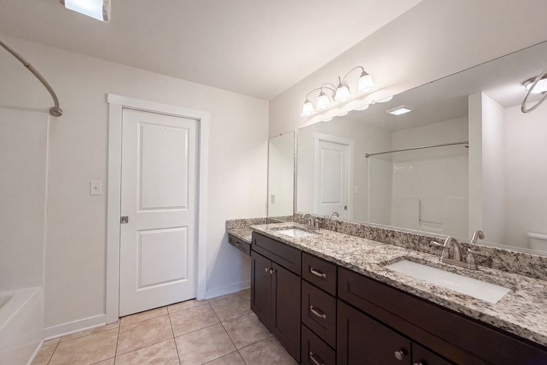 Photo 9 of 20 of 1115 Moreno Ln, Lewisburg, TN