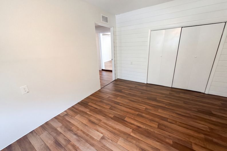 Photo 14 of 22 of 409 Berwick Ave, Temple Terrace, FL
