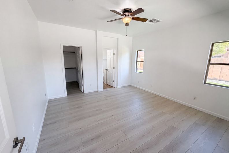 Photo 18 of 27 of 934 E Overlin Dr, Avondale, AZ