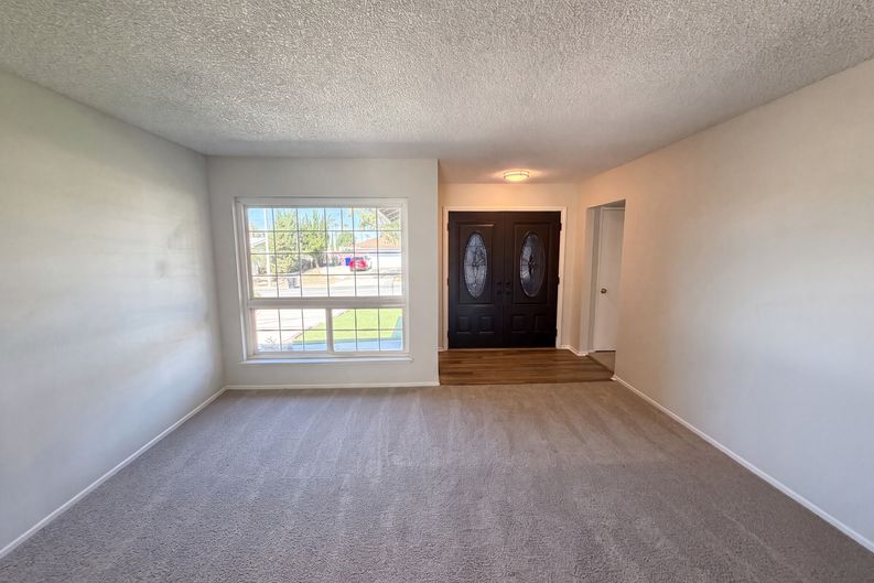 Photo 9 of 26 of 648 Brentwood Ave, Upland, CA