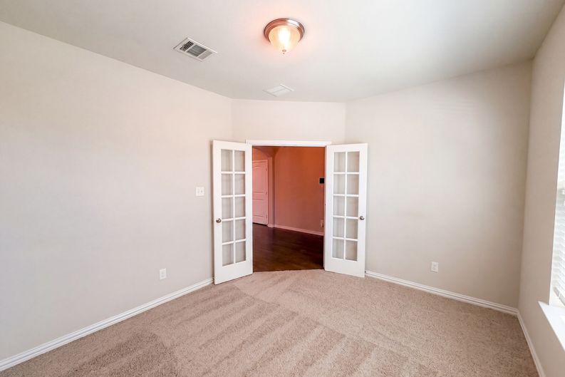 Photo 10 of 22 of 2054 Avondown Rd, Forney, TX