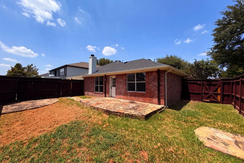 Photo 13 of 16 of 405 Kathy Ln, Wylie, TX