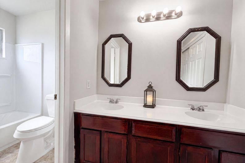 Photo 15 of 21 of 807 Mountain Meadows Dr, Katy, TX