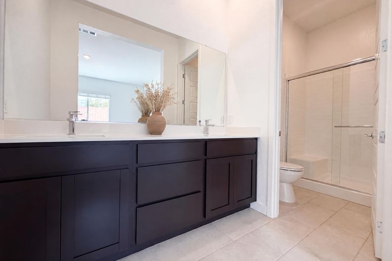 Photo 13 of 25 of 8219 Gusty Brook St, Las Vegas, NV