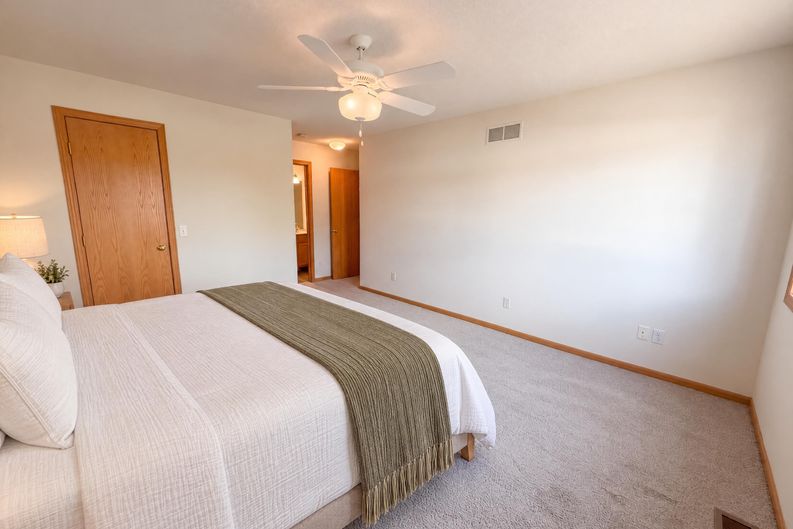 Photo 8 of 17 of 11544 Elmwood Ave N, Champlin, MN