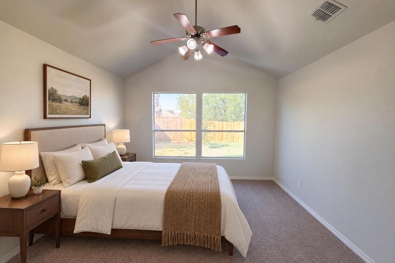 Photo 4 of 22 of 2309 Windsor Farms Dr, Denton, TX