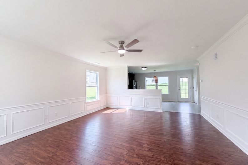 Photo 3 of 19 of 164 Altondale Dr, Statesville, NC