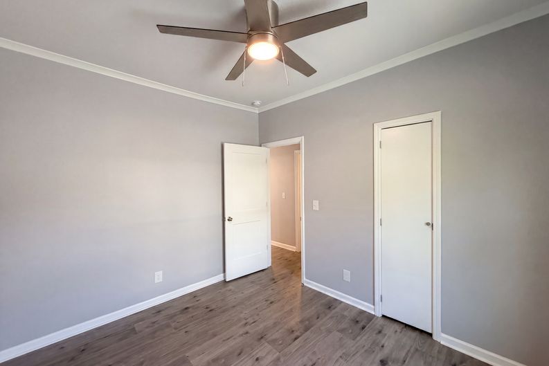 Photo 12 of 16 of 1501 S Roxboro St, Durham, NC