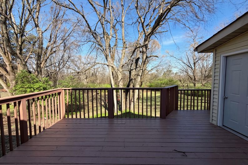 Photo 17 of 21 of 5148 Roxborough Dr, Hermitage, TN