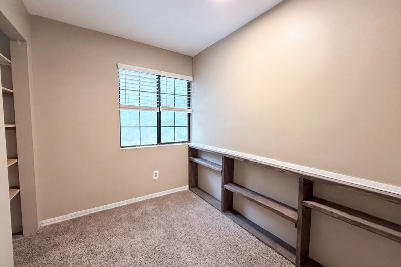 Photo 11 of 18 of 94 Conifer Cir, Middleburg, FL