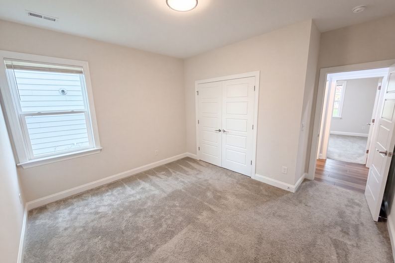 Photo 24 of 36 of 6109 Balham Ct, Charlotte, NC