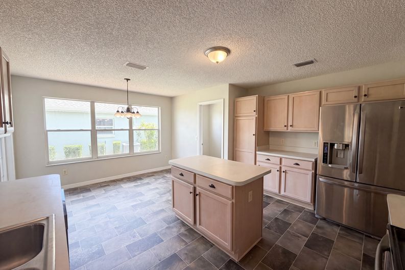 Photo 8 of 20 of 1407 Figueroa St, The Villages, FL