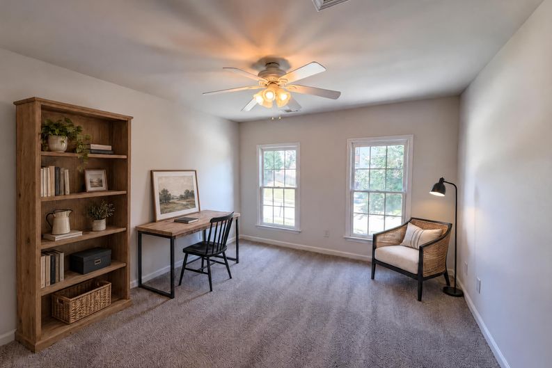 Photo 11 of 23 of 861 Windsor Creek Dr, Grayson, GA