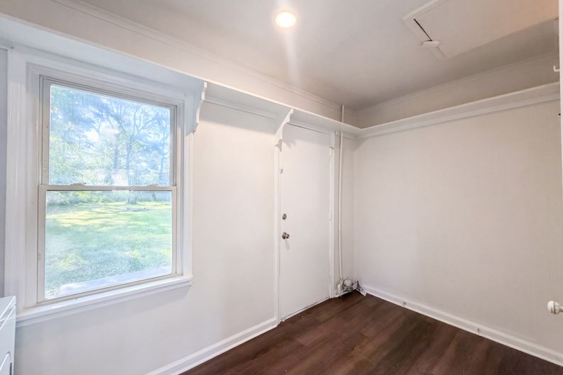 Photo 14 of 23 of 2785 Linview Ave, Columbus, OH
