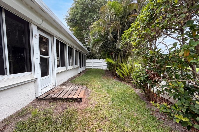 Photo 32 of 34 of 4816 61st Avenue Ter W, Bradenton, FL