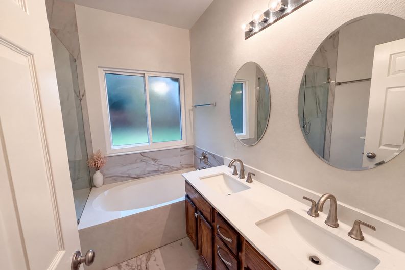 Photo 7 of 15 of 509 Paso Fino Trl, Cedar Park, TX