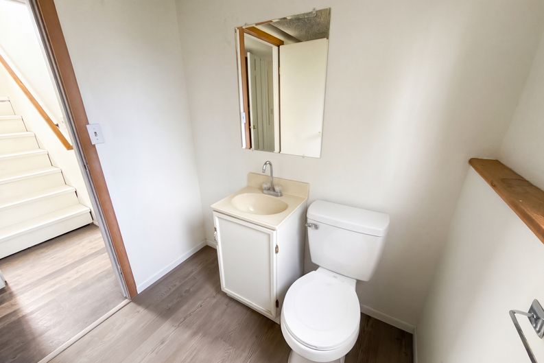 Photo 12 of 19 of 611 Marcie Ct, East Wenatchee, WA