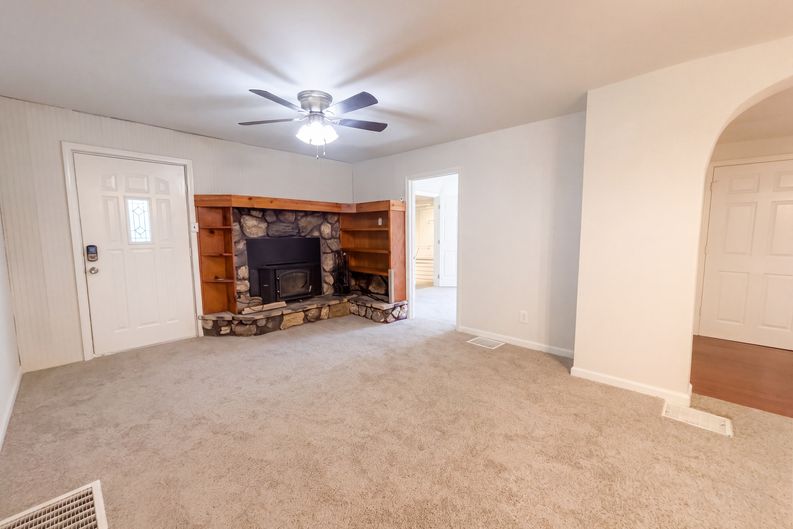 Photo 6 of 23 of 6941 Willing St, Barnhart, MO