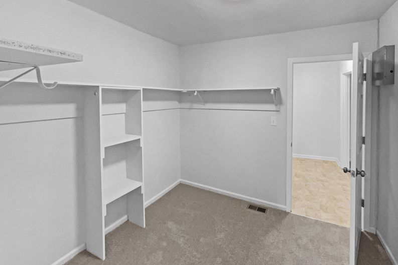 Photo 17 of 28 of 4028 Catalpa Ave, Knoxville, TN