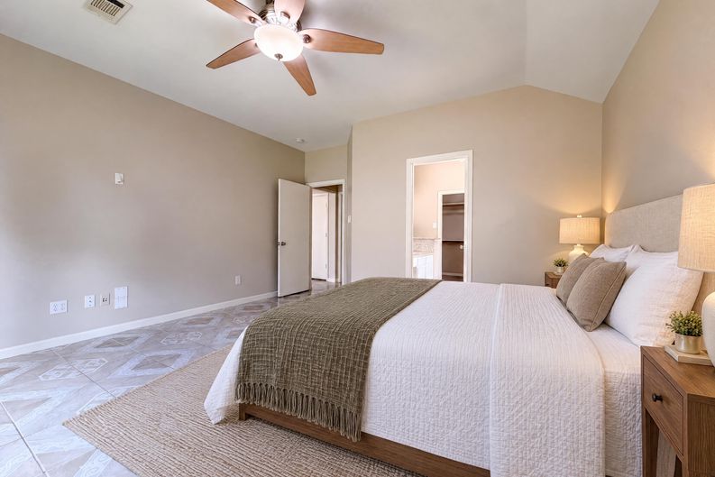 Photo 4 of 19 of 3419 Foursome Ln, Sugar Land, TX