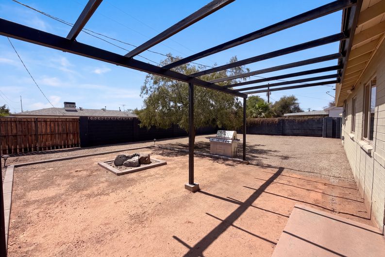 Photo 25 of 29 of 909 W Missouri Ave, Phoenix, AZ