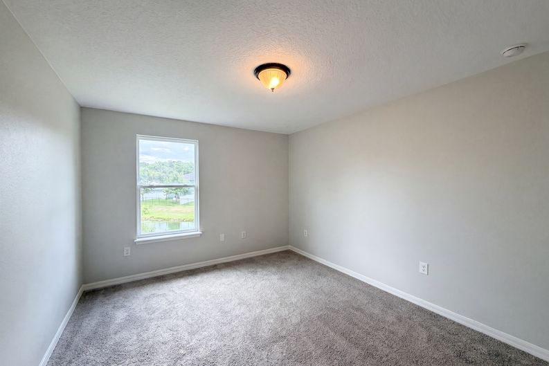 Photo 17 of 22 of 4876 Grassy Knoll Dr, Tavares, FL