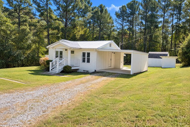 Photo 14 of 16 of 1022 Arnold Mill Rd, Woodstock, GA