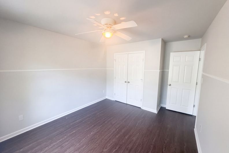 Photo 10 of 16 of 8213 Marshall Brae Dr, Raleigh, NC