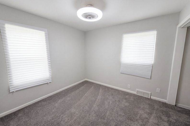 Photo 11 of 19 of 26311 Hopkins St, Inkster, MI