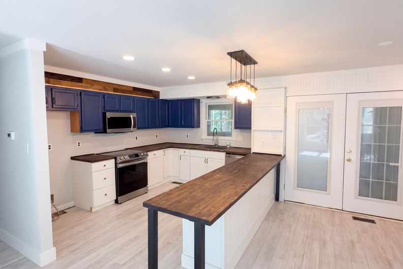 Photo 6 of 46 of 10711 Chesterwood Dr, Spotsylvania, VA