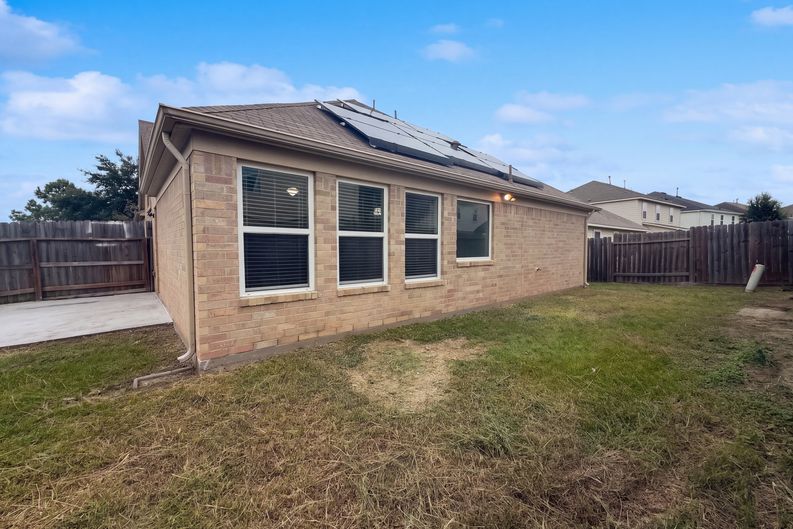 Photo 25 of 26 of 19043 Taverns Crossing Ln, Houston, TX