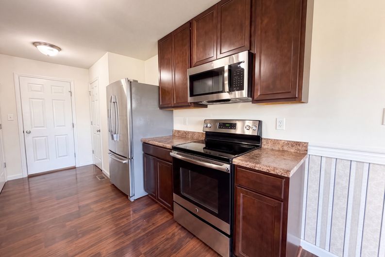 Photo 8 of 20 of 5128 Suson Ridge Dr, Saint Louis, MO