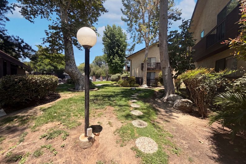 Photo 5 of 17 of 7300 Corbin Ave, Reseda, CA