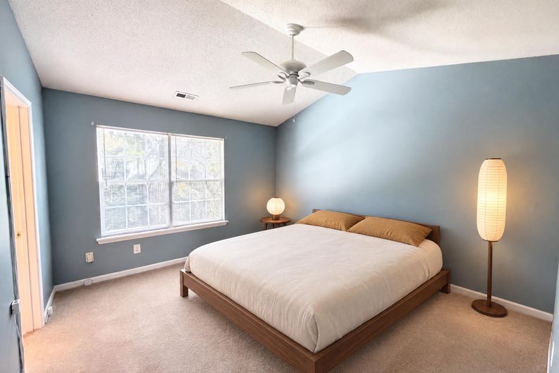 Photo 11 of 18 of 14205 Tranters Creek Ln, Charlotte, NC