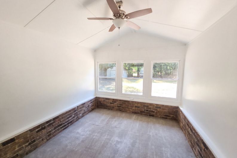 Photo 11 of 27 of 1610 Battery Creek Rd, Beaufort, SC