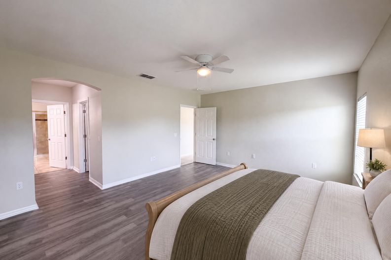 Photo 4 of 40 of 3508 Yacht Club Ct, Kissimmee, FL