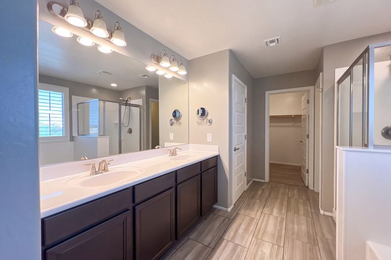 Photo 11 of 27 of 11422 W Foxfire Dr, Surprise, AZ