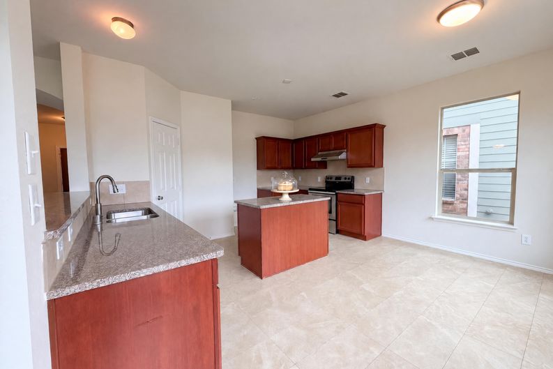 Photo 6 of 23 of 424 Cypress Hill Dr, McKinney, TX